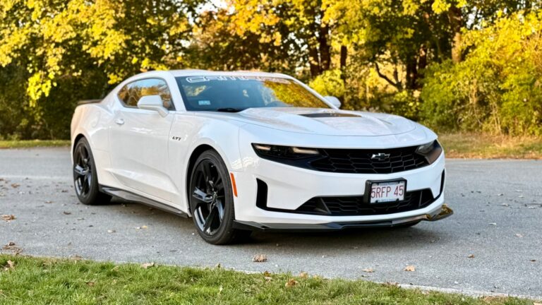 Meggin Medina’s 2022 Chevrolet Camaro LT1